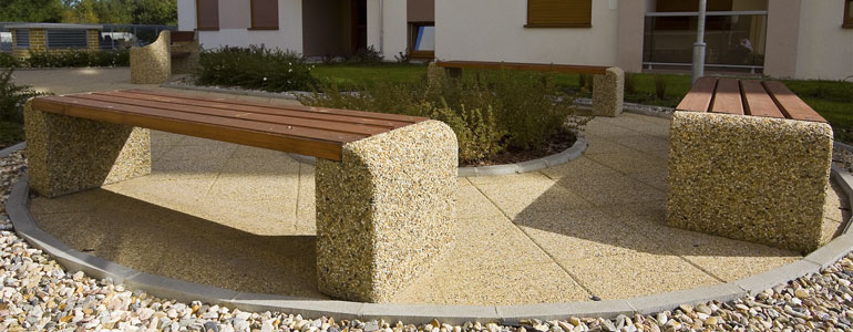STYL-BET producent małej architektury z betonu płukanego oraz architektonicznego, w tym ławki, siedziska oraz stoły.