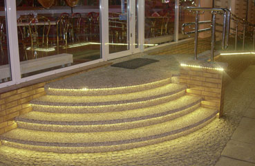 STYL-BET producent okładzin na stopie schodowe oraz innych elementów małej architektury betonowej.