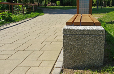 Skate oraz inne ławki z betonu w bogatej ofercie firmy STYL-BET - producenta małej architektury betonowej