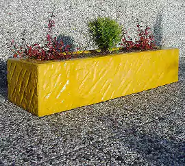Irma - miejska donica wykonana w technologii betonu architektonicznego, w odcieniach betonu barwionego