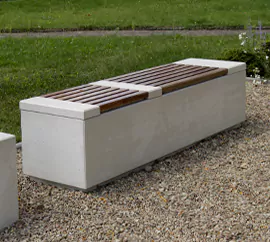 Druga wersja Ławki Relax wzbogacona o betonowe wstawki, wykonana w technologii betonu architektonicznego.